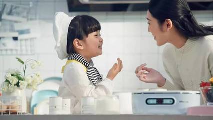 在年輕人中成為生活I(lǐng)CON 解碼新消費品牌的產(chǎn)品魔力與運營策略